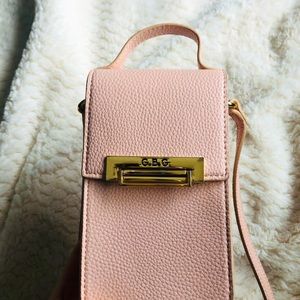 Light Pink knock off GBG LA Handbag\purse with built in wallet on back .